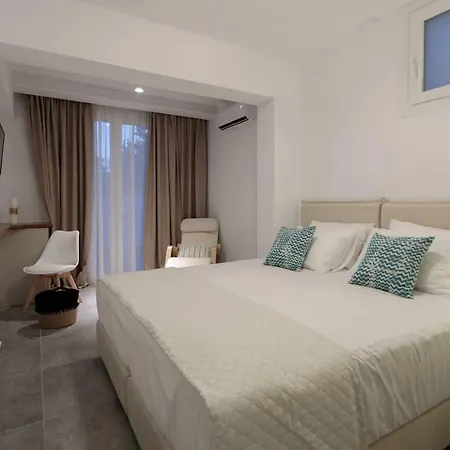 Villa Cedar Forest Alyko Oceanfront 4br With Private Heated Pool & Access Aliko Beach