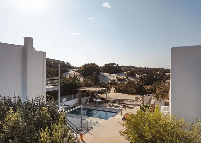 Villa Cedar Forest Alyko Oceanfront 4br With Private Heated Pool & Access