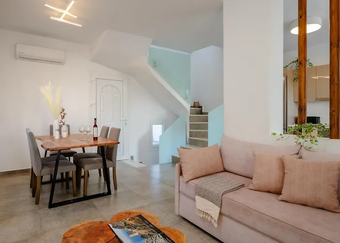 Villa Cedar Forest Alyko Oceanfront 4br With Private Heated Pool & Access