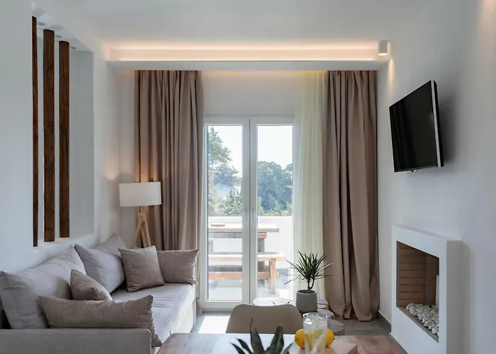 Cedar Forest Alyko Oceanfront 4br With Private Heated Pool & Access Villa Spiaggia di Aliko