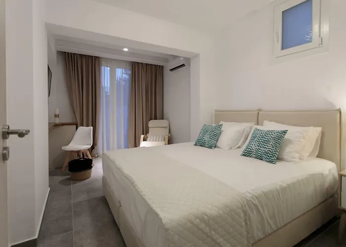 Villa Cedar Forest Alyko Oceanfront 4br With Private Heated Pool & Access Spiaggia di Aliko