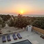 Cedar Forest Alyko Oceanfront 4br With Private Heated Pool & Access Villa