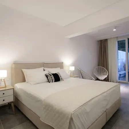 Вилла Cedar Forest Alyko Oceanfront 4br With Private Heated Pool & Access