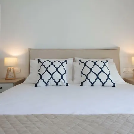 Cedar Forest Oceanfront Villa, 4br Private Pool - Naxos Alikó-part